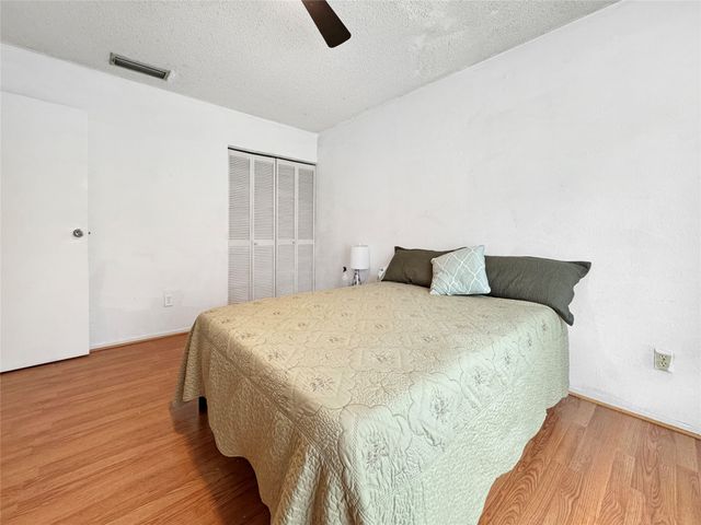6217 Barcelona Drive, Arlington, TX 76016