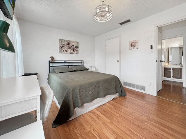 6217 Barcelona Drive, Arlington, TX 76016