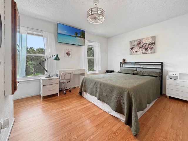 6217 Barcelona Drive, Arlington, TX 76016