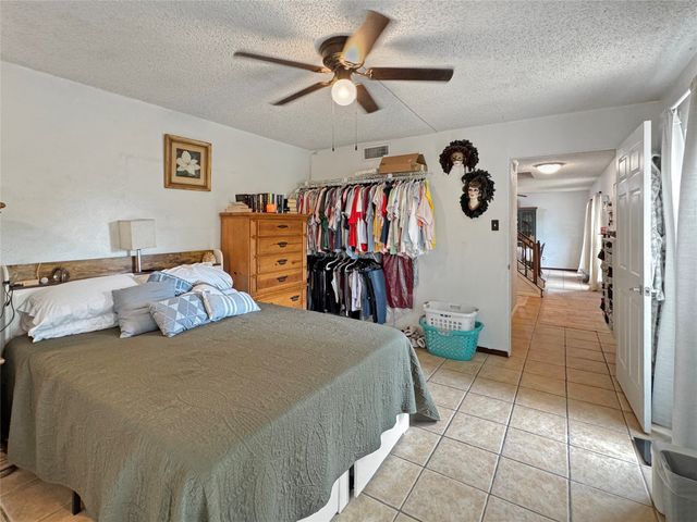 6217 Barcelona Drive, Arlington, TX 76016