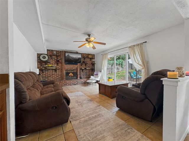 6217 Barcelona Drive, Arlington, TX 76016