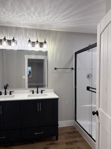 1161 E Elm Street Elm, Morrisville, MO 65710