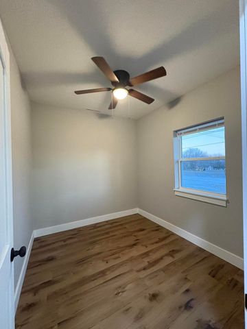 1161 E Elm Street Elm, Morrisville, MO 65710