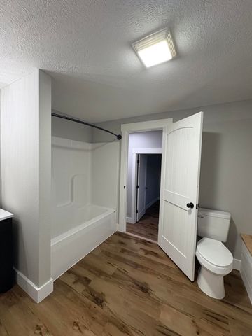 1161 E Elm Street Elm, Morrisville, MO 65710