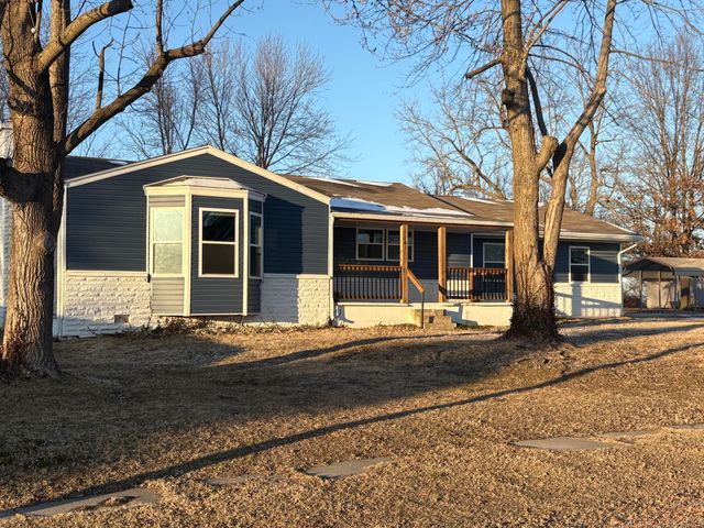 1161 E Elm Street Elm, Morrisville, MO 65710