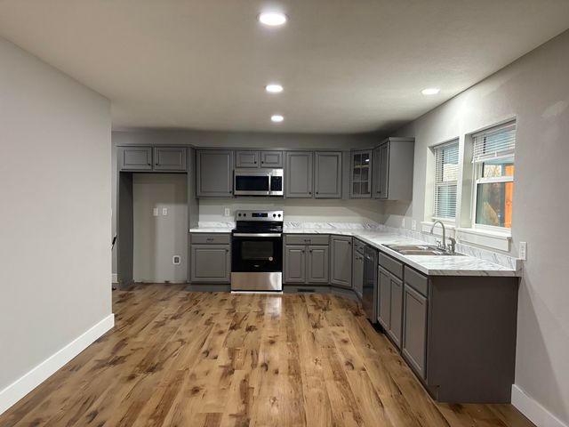 1161 E Elm Street Elm, Morrisville, MO 65710