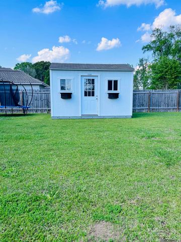 564 Whispering Waters Ave, Gonzales, LA 70737