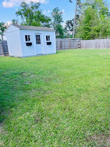 564 Whispering Waters Ave, Gonzales, LA 70737