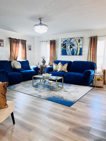 564 Whispering Waters Ave, Gonzales, LA 70737