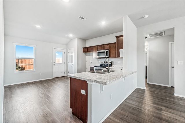 711 Belhaven Road, Centerton, AR 72719