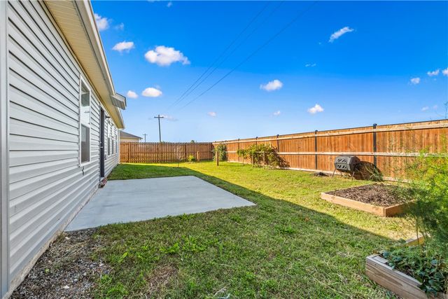 711 Belhaven Road, Centerton, AR 72719