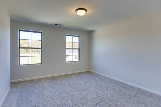 35 Madeleine Way, Kingston Springs, TN 37082
