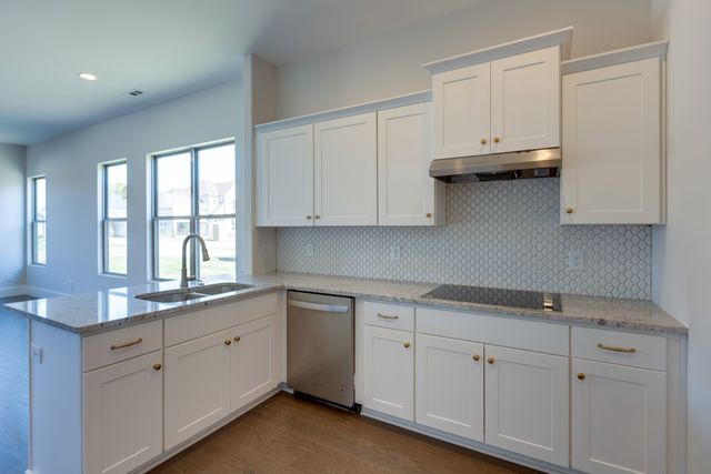 35 Madeleine Way, Kingston Springs, TN 37082