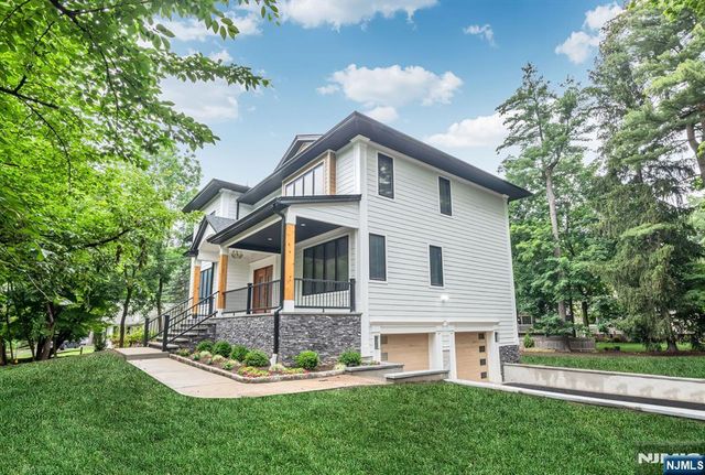 455 Sunset Avenue, Haworth, NJ 07641