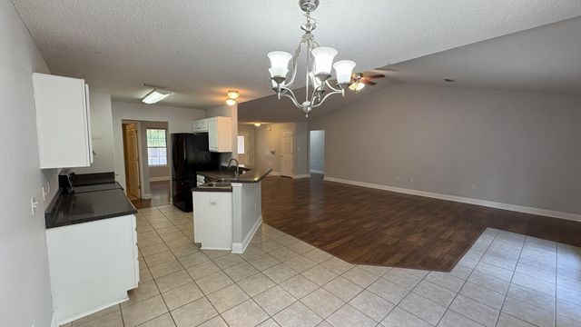 159 Conquest Avenue, Crestview, FL 32536