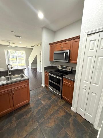 11046 WINTER CREST DRIVE, Riverview, FL 33569