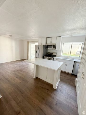 1498 W PARKSIDE DR, Provo, UT 84601