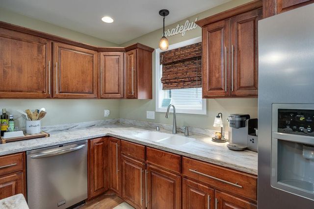 6982 Reston Heights Drive, Madison, WI 53718