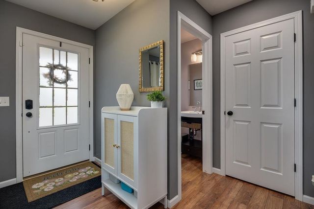 6982 Reston Heights Drive, Madison, WI 53718