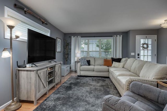 6982 Reston Heights Drive, Madison, WI 53718
