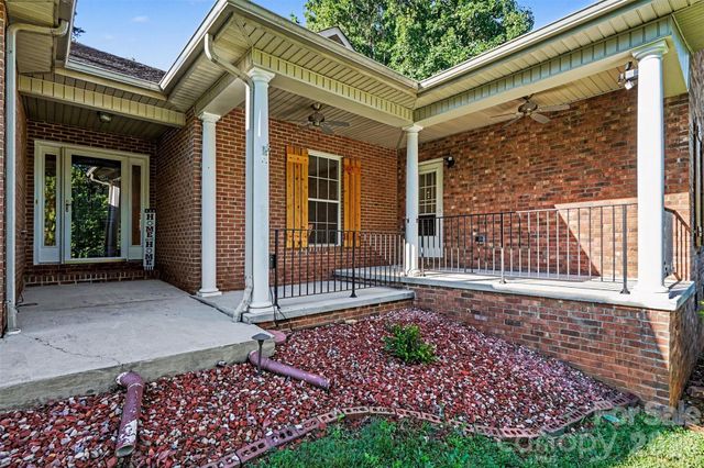 6826 Teal Drive, Denver, NC 28037