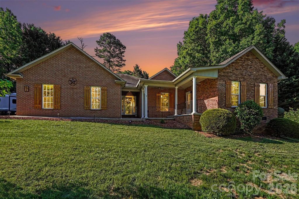 6826 Teal Drive, Denver, NC 28037