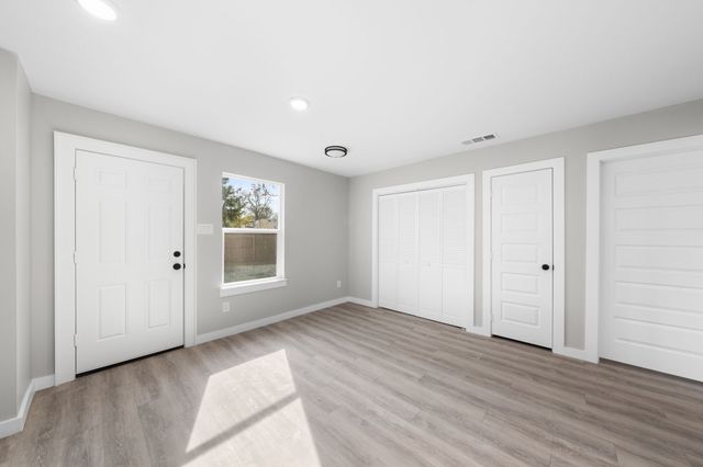 218 Chandler Street, Wilmer, TX 75172