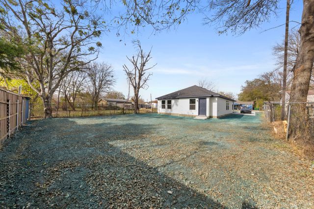 218 Chandler Street, Wilmer, TX 75172