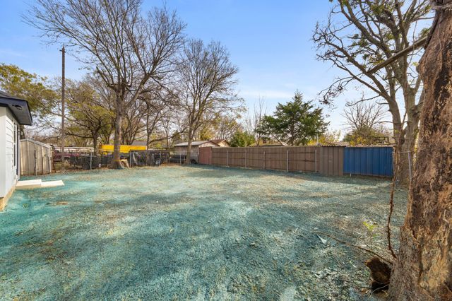 218 Chandler Street, Wilmer, TX 75172