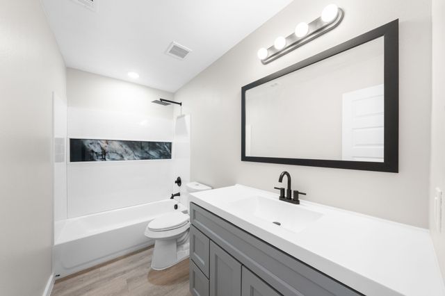 218 Chandler Street, Wilmer, TX 75172