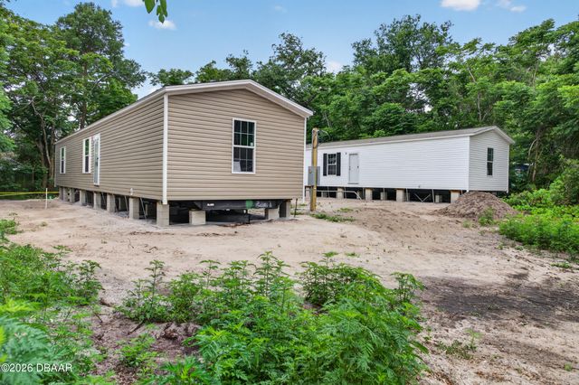 214 W Carroll Avenue, Deland, FL 32720
