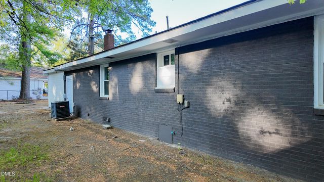 1100 Rountree Avenue SE, Wilson, NC 27893