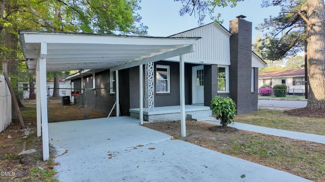 1100 Rountree Avenue SE, Wilson, NC 27893