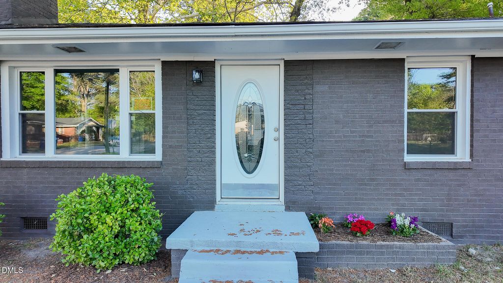 1100 Rountree Avenue SE, Wilson, NC 27893