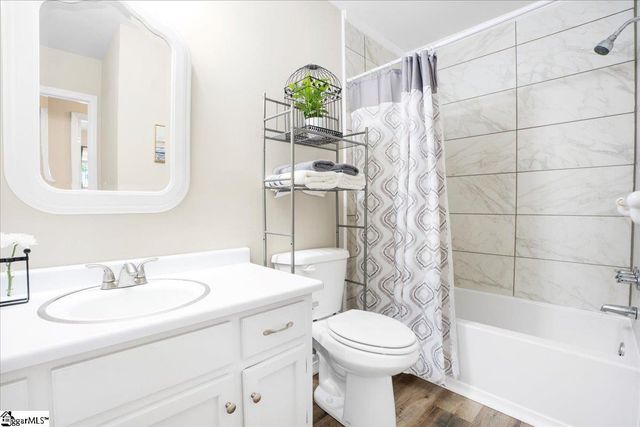 107 Gray Fox Square, Taylors, SC 29687