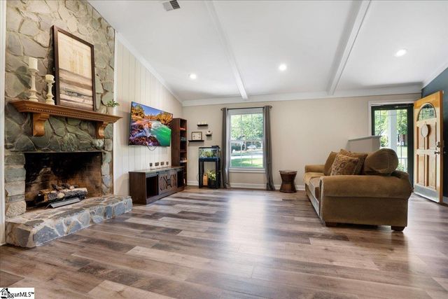 107 Gray Fox Square, Taylors, SC 29687