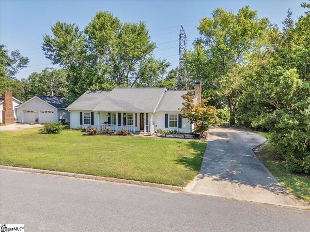 107 Gray Fox Square, Taylors, SC 29687