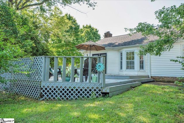 107 Gray Fox Square, Taylors, SC 29687