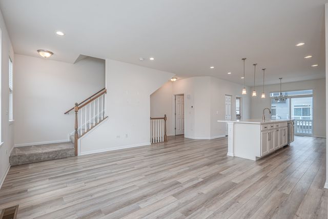 857 Finley Drive, Aurora, IL 60504