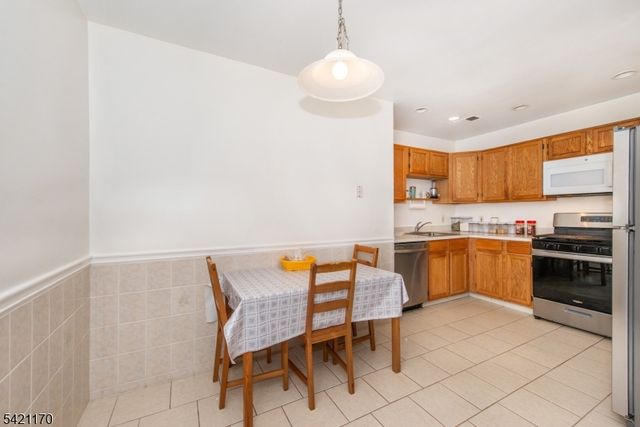 80 Sunrise Dr, Hanover Twp., NJ 07981