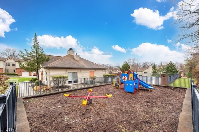 80 Sunrise Dr, Hanover Twp., NJ 07981