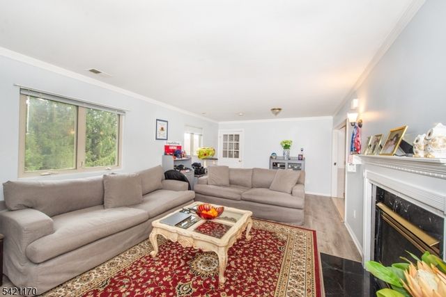 80 Sunrise Dr, Hanover Twp., NJ 07981