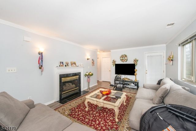 80 Sunrise Dr, Hanover Twp., NJ 07981