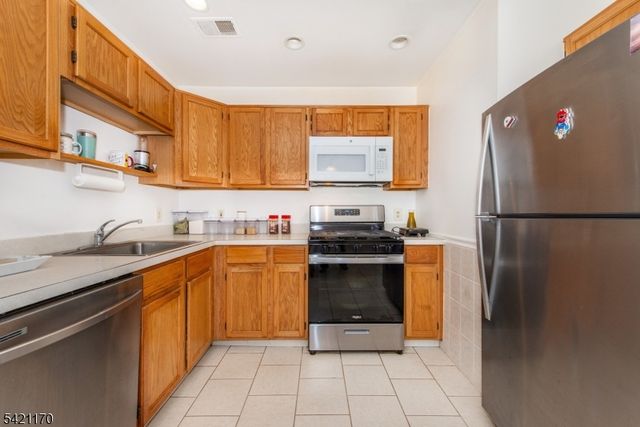 80 Sunrise Dr, Hanover Twp., NJ 07981