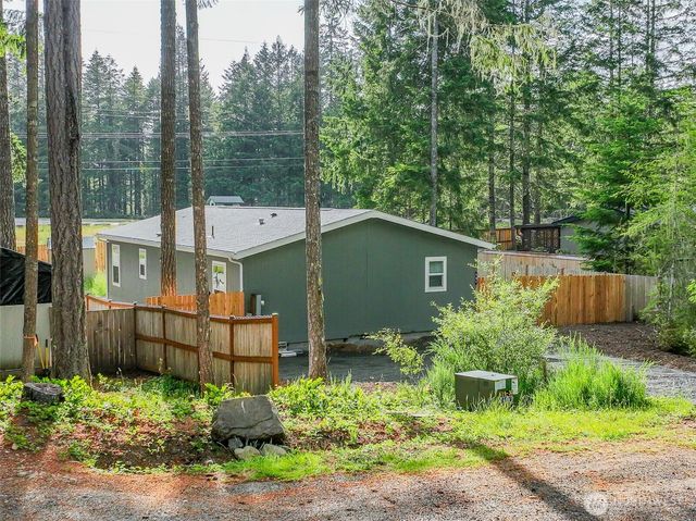151 N Chinook N, Hoodsport, WA 98548