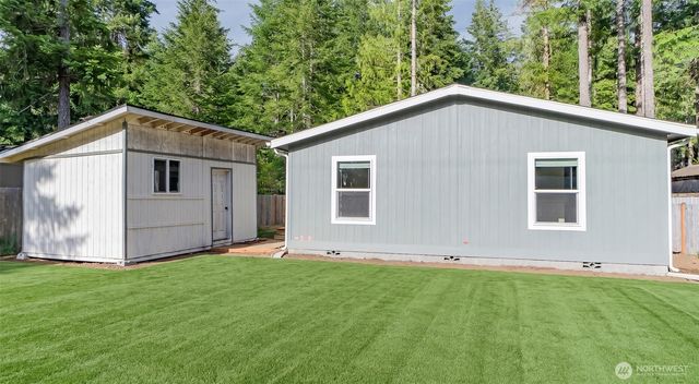 151 N Chinook N, Hoodsport, WA 98548