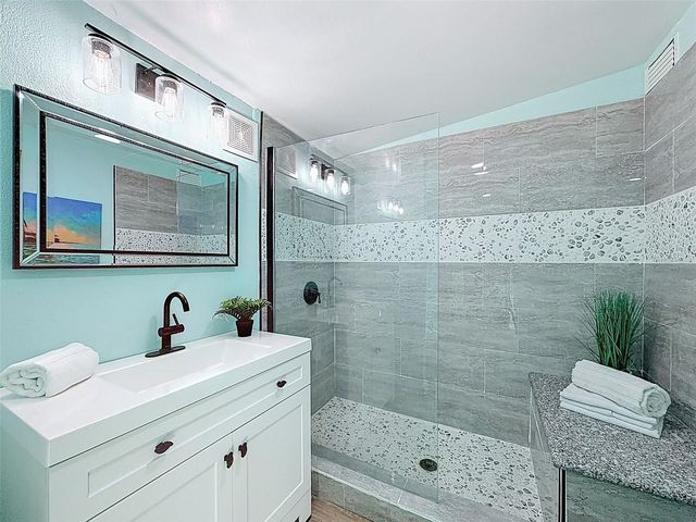 6827 SANDERLING LANE, Hudson, FL 34667