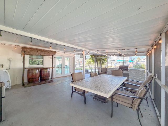 6827 SANDERLING LANE, Hudson, FL 34667