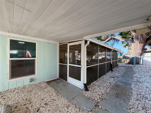 6827 SANDERLING LANE, Hudson, FL 34667