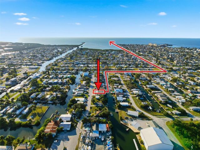 6827 SANDERLING LANE, Hudson, FL 34667